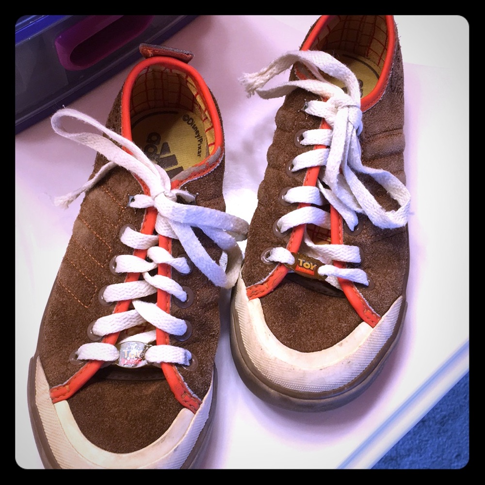 Vintage Disney Toy Story Adidas size 1 1/2 gender neutral